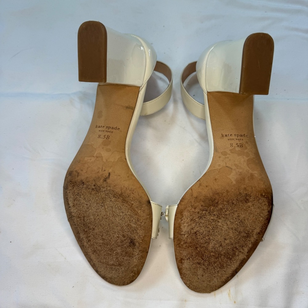 Kate Spade Tansy Embellished Floral Block Heel Sandals Cream Patent Leather 8.5B - Picture 5 of 7